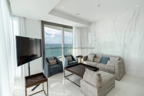 3 bedrooms Apartment in Limassol,  No. 37601 6