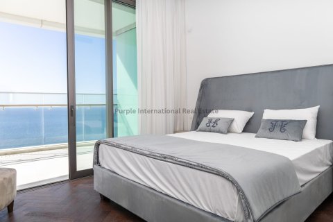 4 bedrooms Apartment in Limassol, Cyprus No. 37599 11