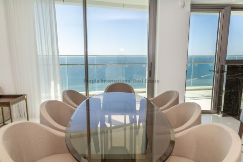4 bedrooms Apartment in Limassol, Cyprus No. 37599 4