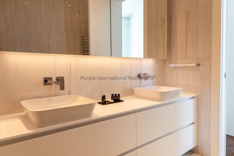 4 bedrooms Apartment in Limassol, Cyprus No. 37599 10