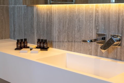 4 bedrooms Apartment in Limassol, Cyprus No. 37599 18