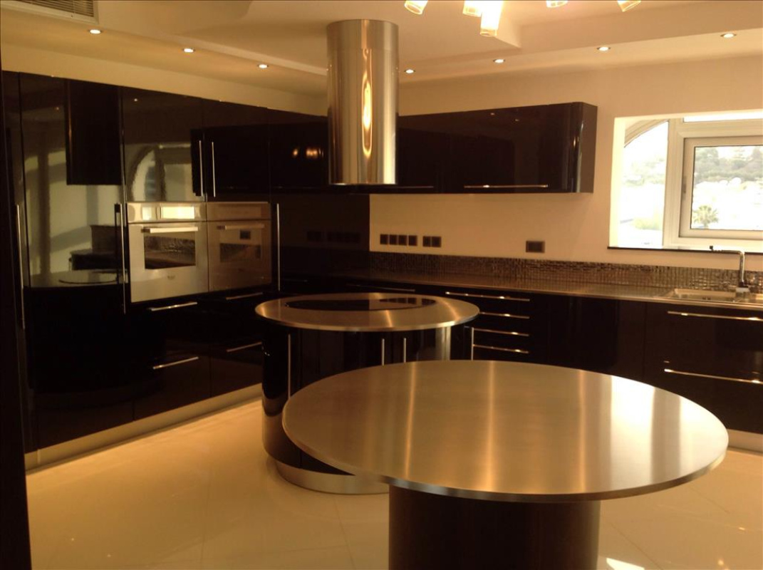 5 bedrooms Apartment in Limassol, Cyprus No. 38283