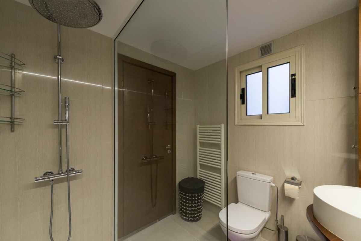 4 bedrooms Apartment in Limassol, Cyprus No. 38282