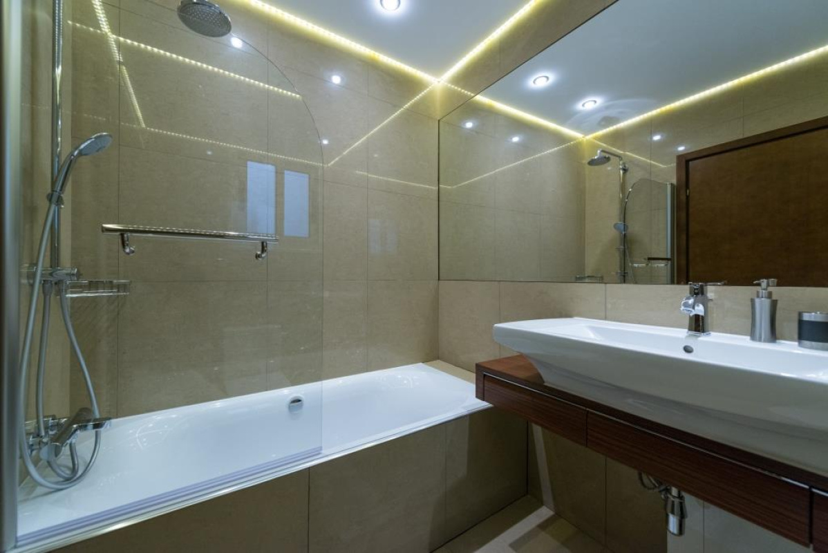 4 bedrooms Apartment in Limassol, Cyprus No. 38282