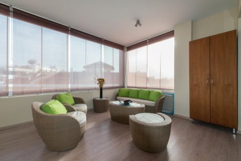 Квартира с 4 спальнями в Лимассол, Лимасол,  № 38282 10