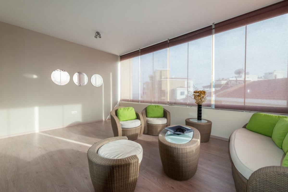 4 bedrooms Apartment in Limassol, Cyprus No. 38282