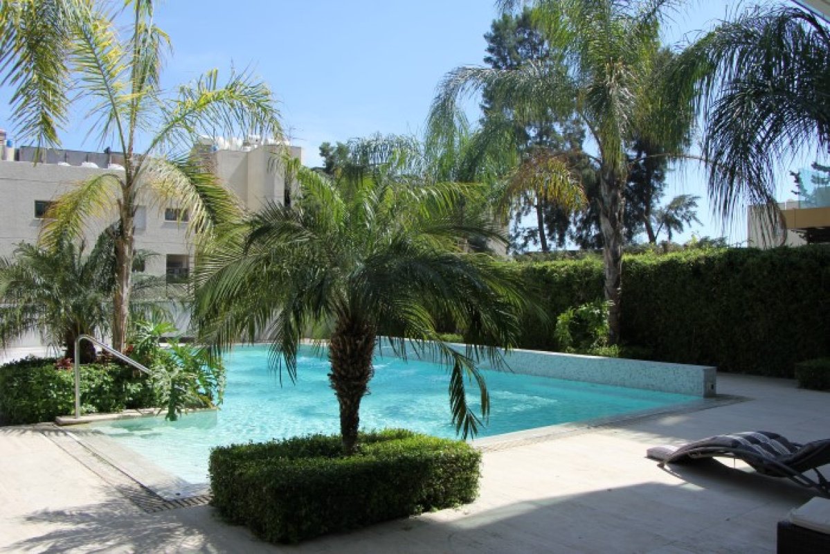 2 bedrooms Apartment in Limassol, Cyprus No. 38284