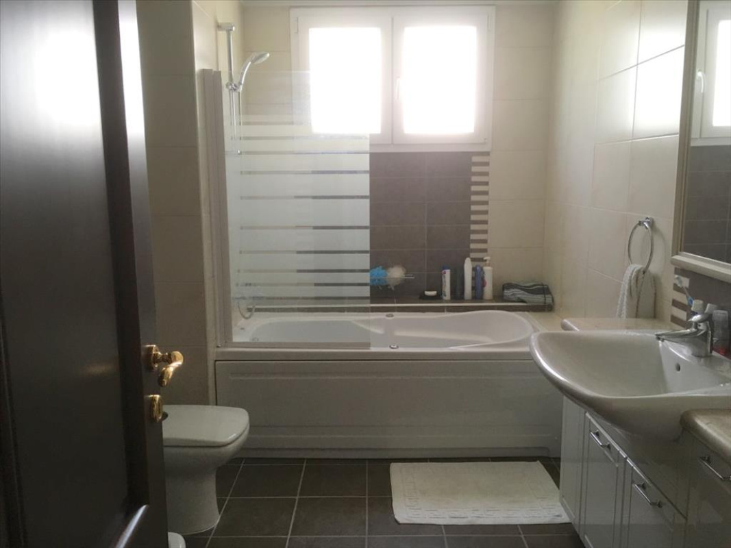 4 bedrooms Villa in Limassol, Cyprus No. 38280