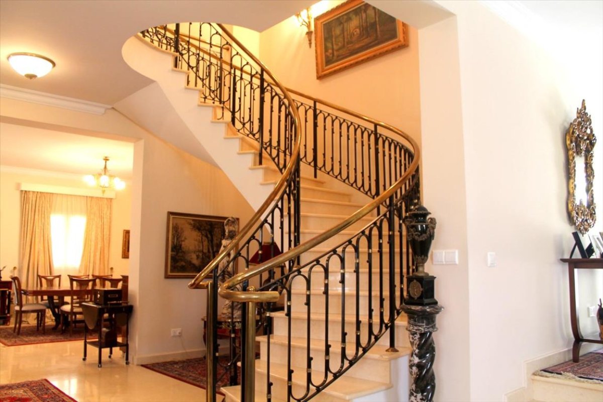 4 bedrooms Villa in Limassol, Cyprus No. 38280