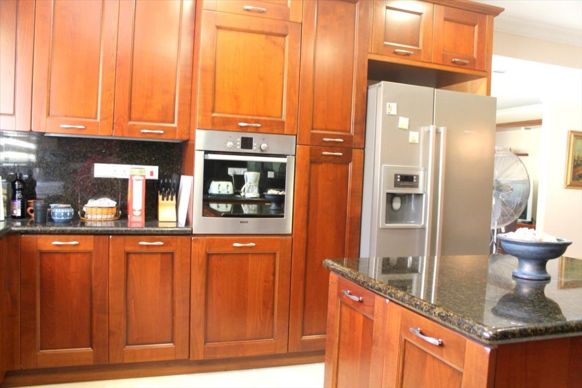 4 bedrooms Villa in Limassol, Cyprus No. 38280