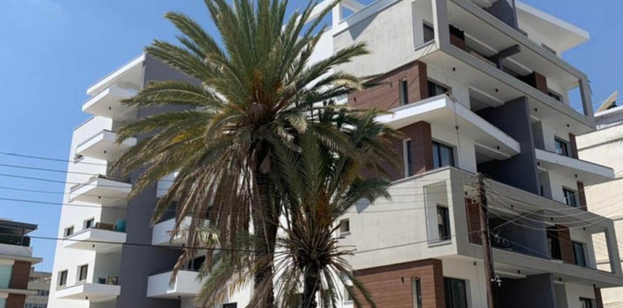 2 bedrooms Apartment in Limassol,  No. 45785