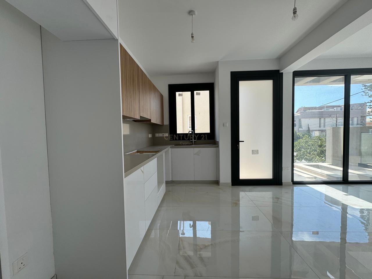 2 bedrooms Apartment in Germasogeia, Limassol, Cyprus No. 55424