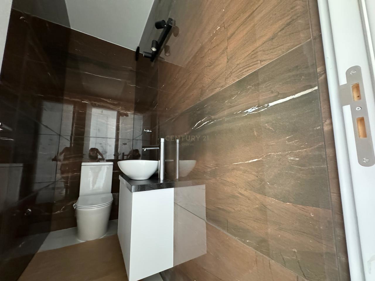2 bedrooms Apartment in Germasogeia, Limassol, Cyprus No. 55424