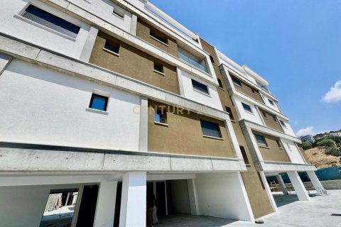 3 bedrooms Penthouse in Limassol, Cyprus No. 55426