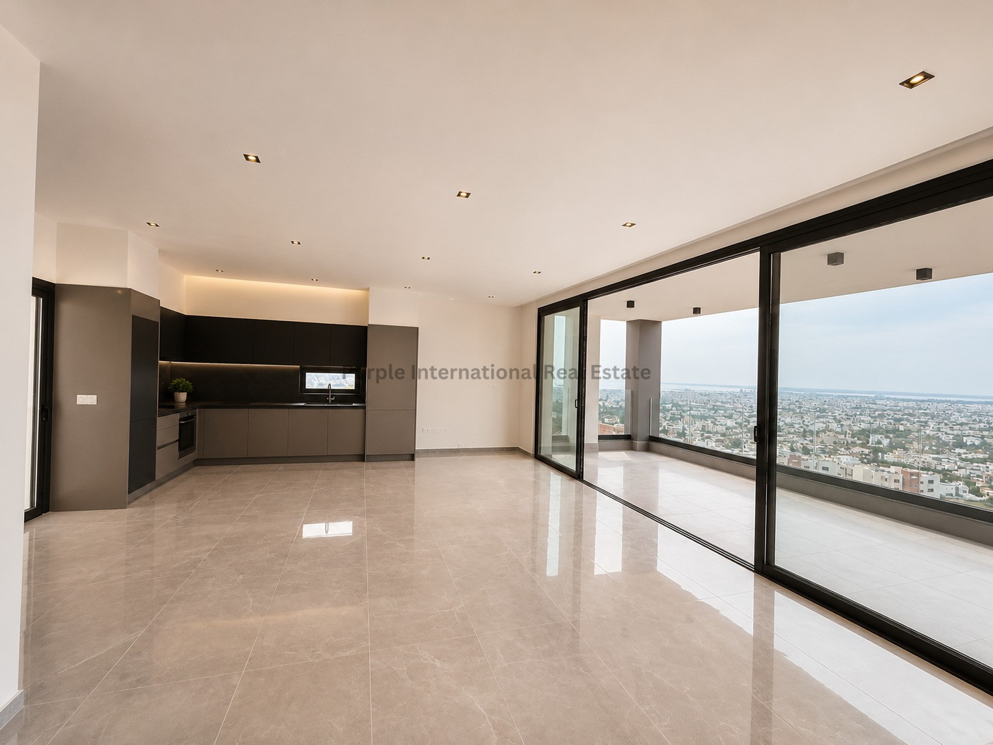 3 dormitorios Apartamento en Limassol, Chipre No. 56584