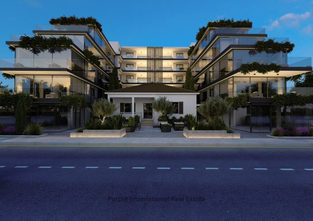 460m2 Oficina en Paphos, Chipre No. 36012