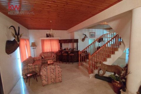 4 bedrooms Townhouse in Larnaka,  No. 40598 8