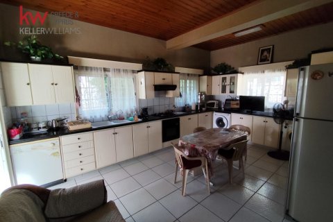 4 bedrooms Townhouse in Larnaka,  No. 40598 11