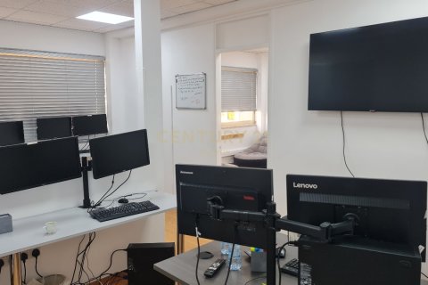 230m2 Oficina en Limassol,  No. 54178 6