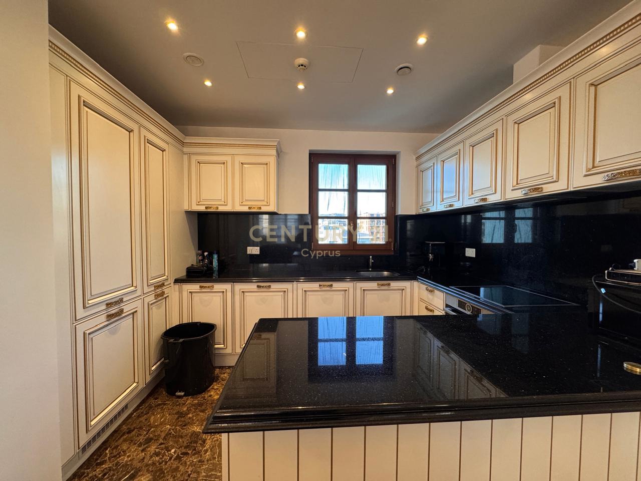3 bedrooms Apartment in Germasogeia, Limassol, Cyprus No. 54173
