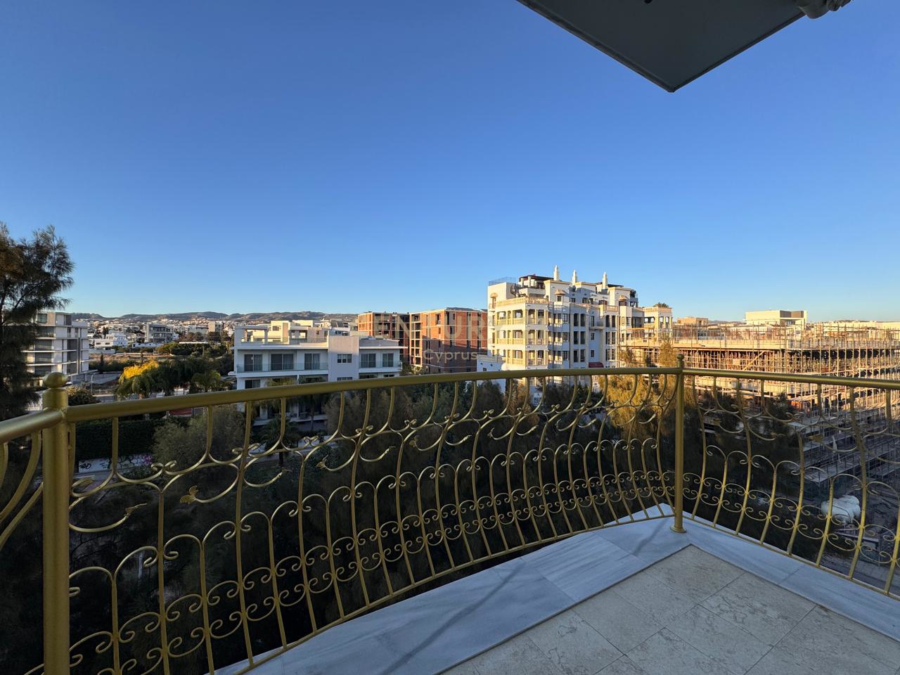 3 bedrooms Apartment in Germasogeia, Limassol, Cyprus No. 54173