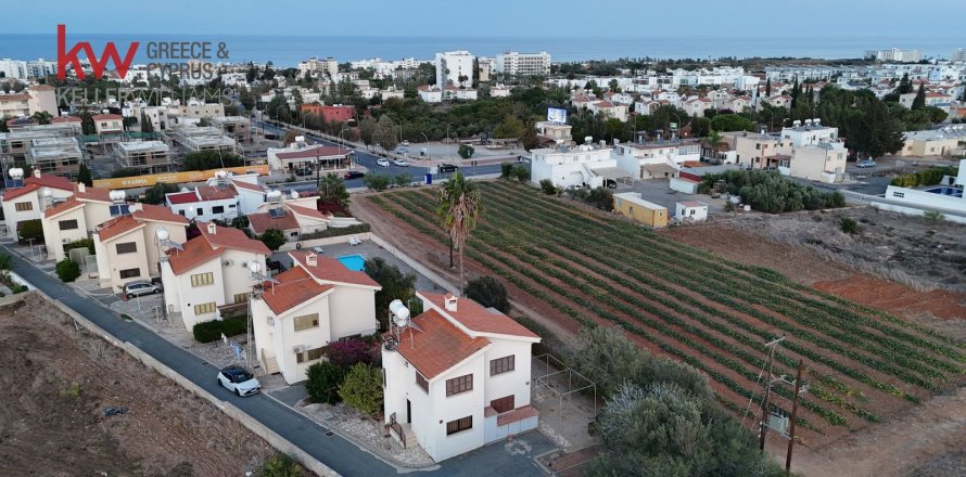 3 bedrooms Townhouse in Paralimni, Ammochostos, No. 39585