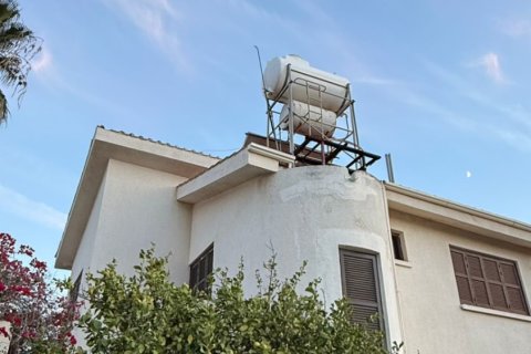 3 bedrooms Townhouse in Paralimni, Ammochostos, No. 39585 2