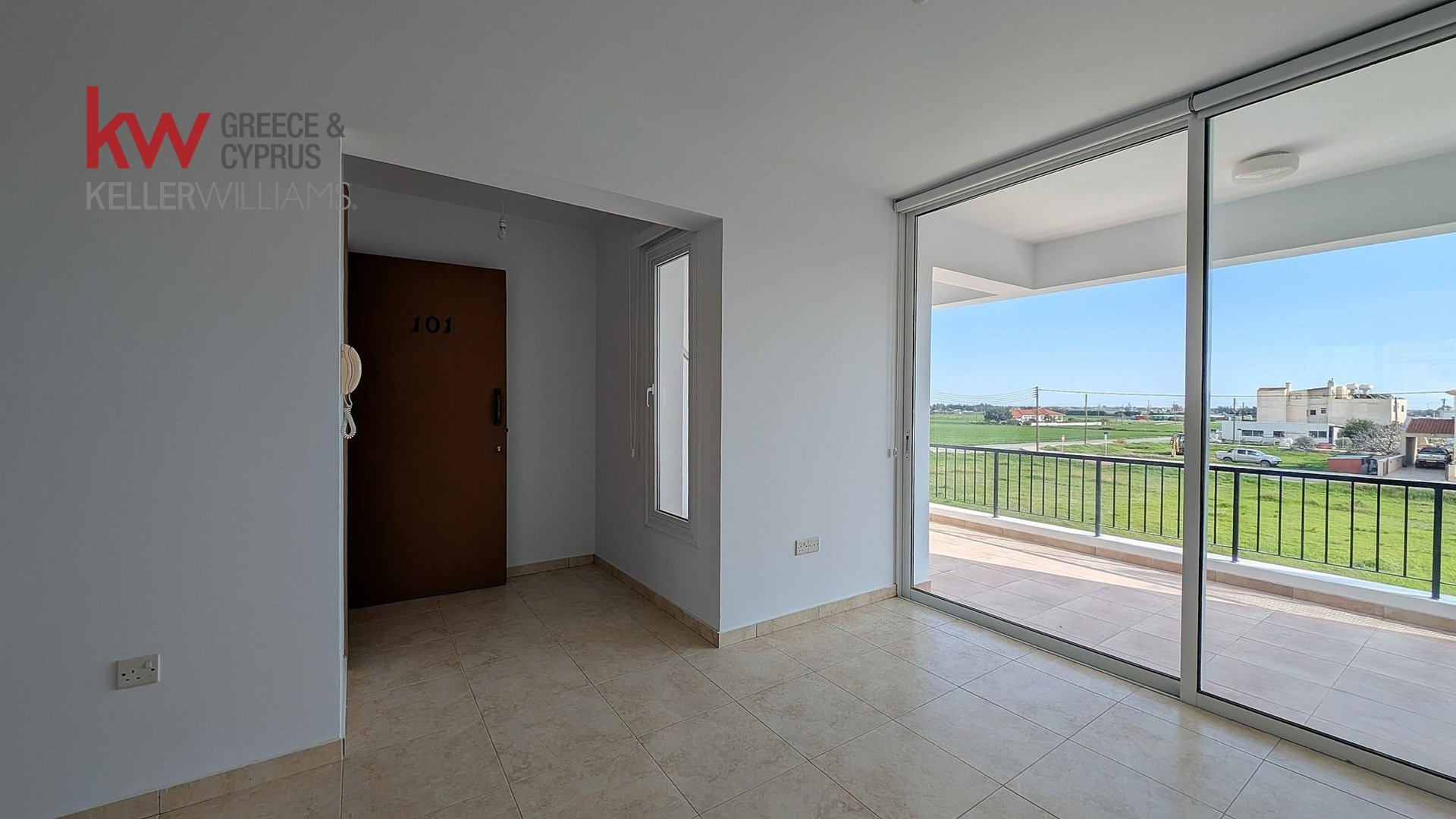 307m2 Propriété commerciale à Kiti, Larnaka, Chypre No. 50664