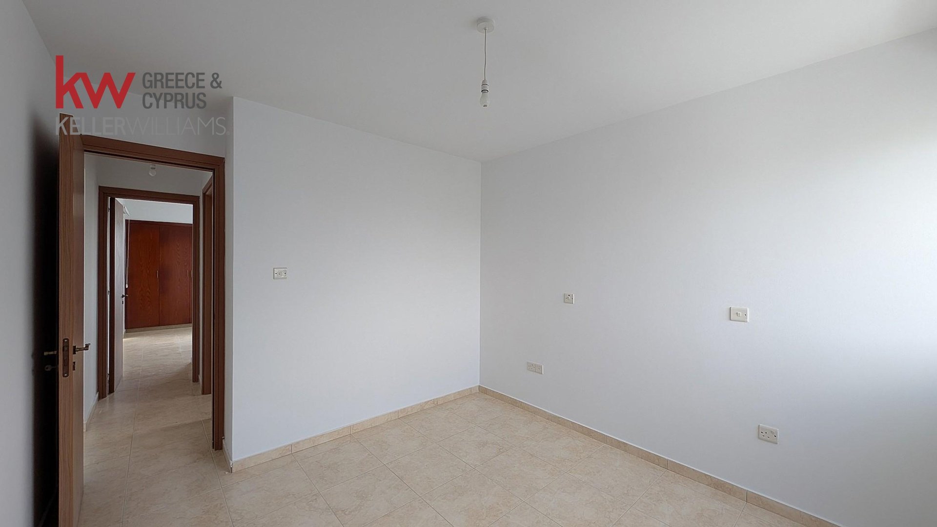 307m2 Propriété commerciale à Kiti, Larnaka, Chypre No. 50664