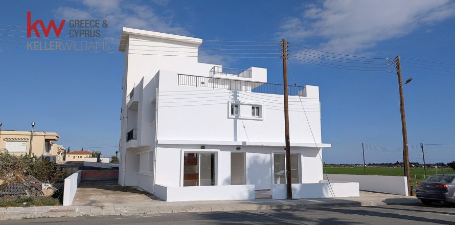 307m2 Commercial property in Kiti, Larnaka,  No. 50664