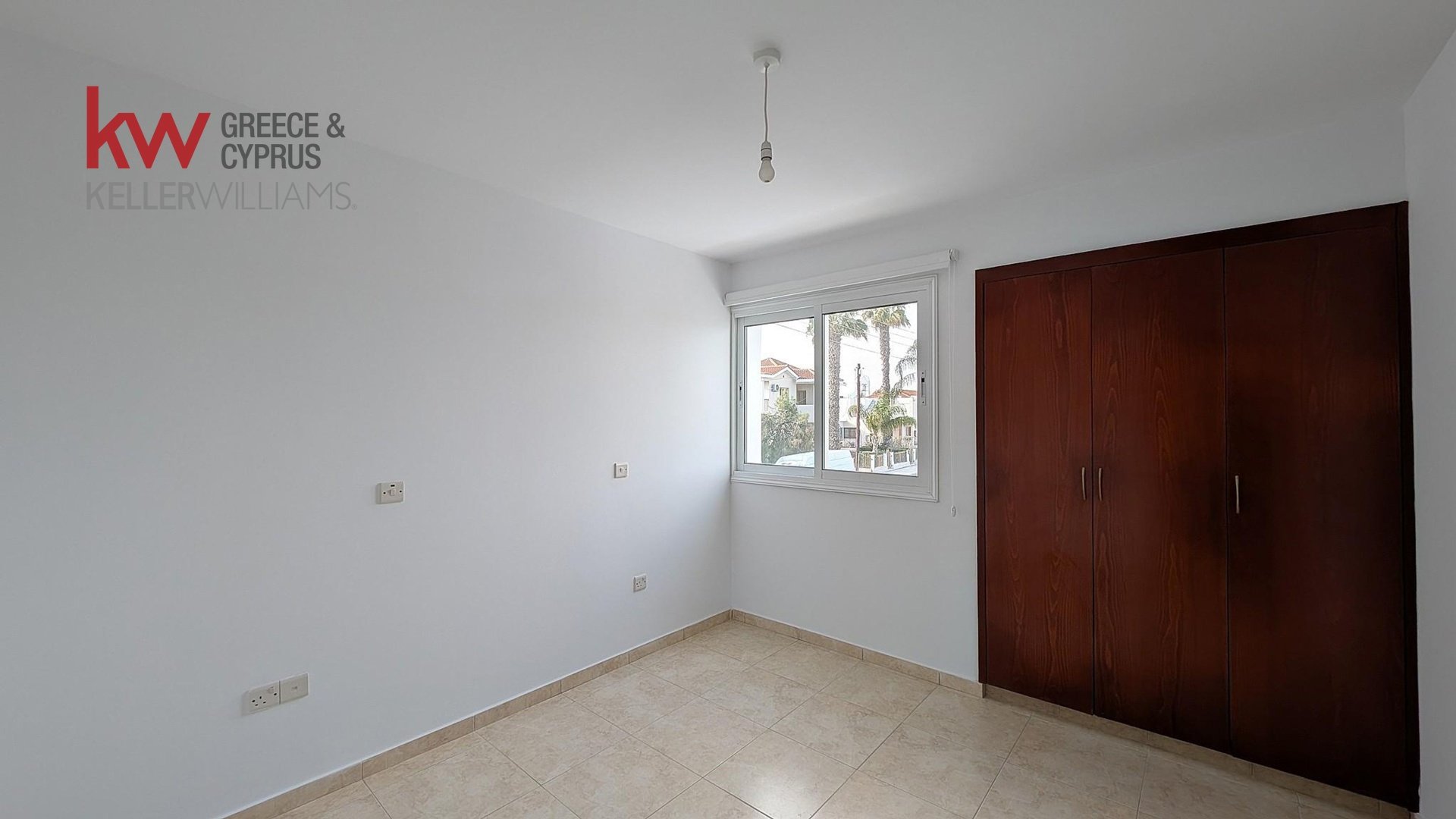 307m2 Propriété commerciale à Kiti, Larnaka, Chypre No. 50664