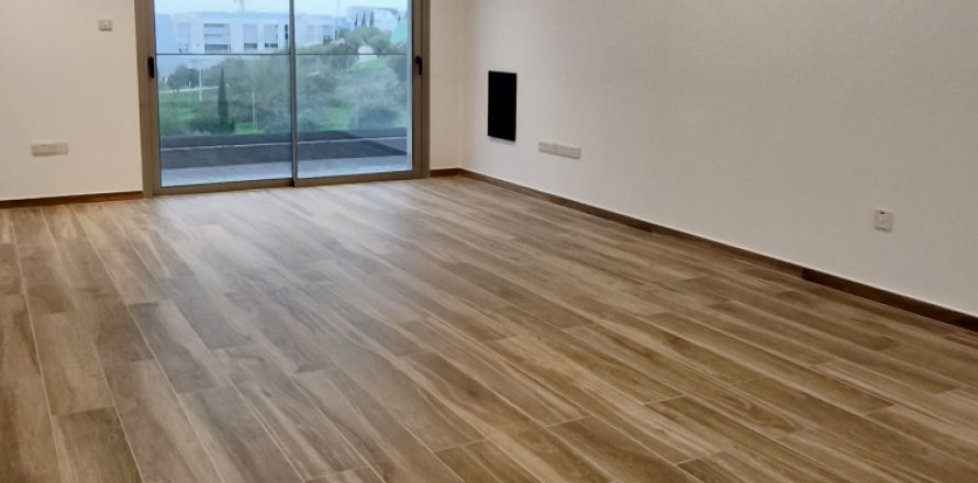 4 rooms Office in Aglandjia, Nicosia,  No. 50663