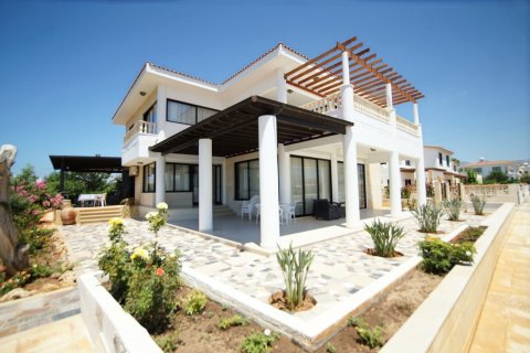 5 bedrooms Villa in Coral Bay, Pegeia, Paphos,  No. 47150