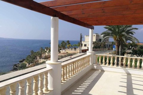 5 bedrooms Villa in Coral Bay, Pegeia, Paphos,  No. 47150 6