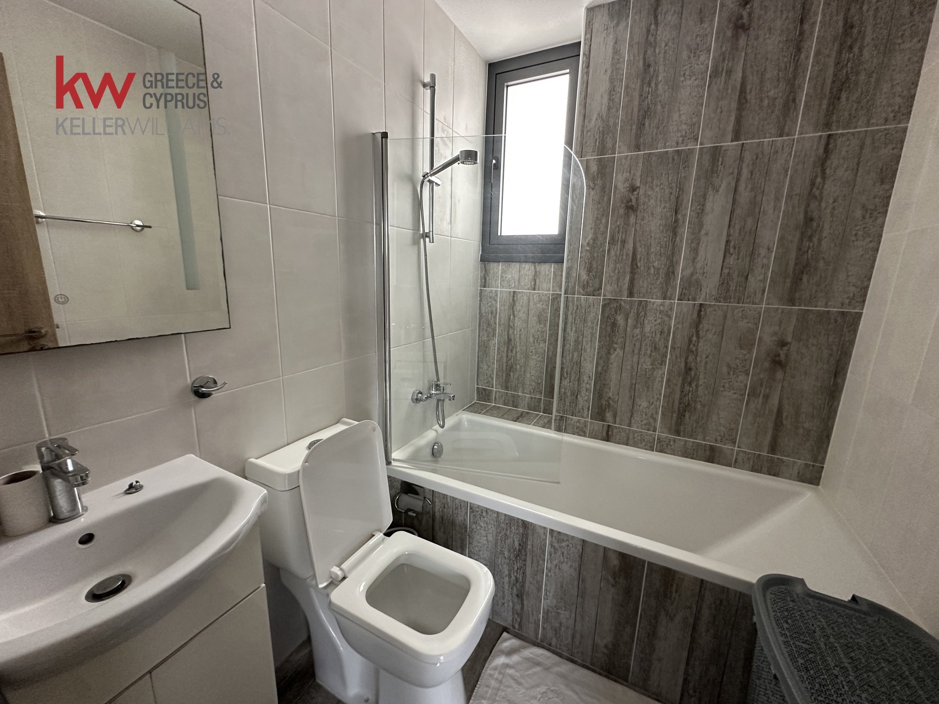 2 bedrooms Apartment in Larnaca, Larnaka, Cyprus No. 39599