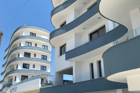 2 bedrooms Apartment in Larnaca, Larnaka, No. 39599