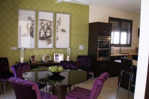 3 dormitorios Villa en Polis, Paphos, Chipre No. 25895