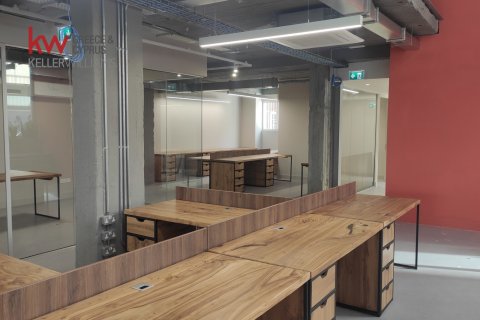 650m2 Office in Larnaca, Larnaka,  No. 39877 8