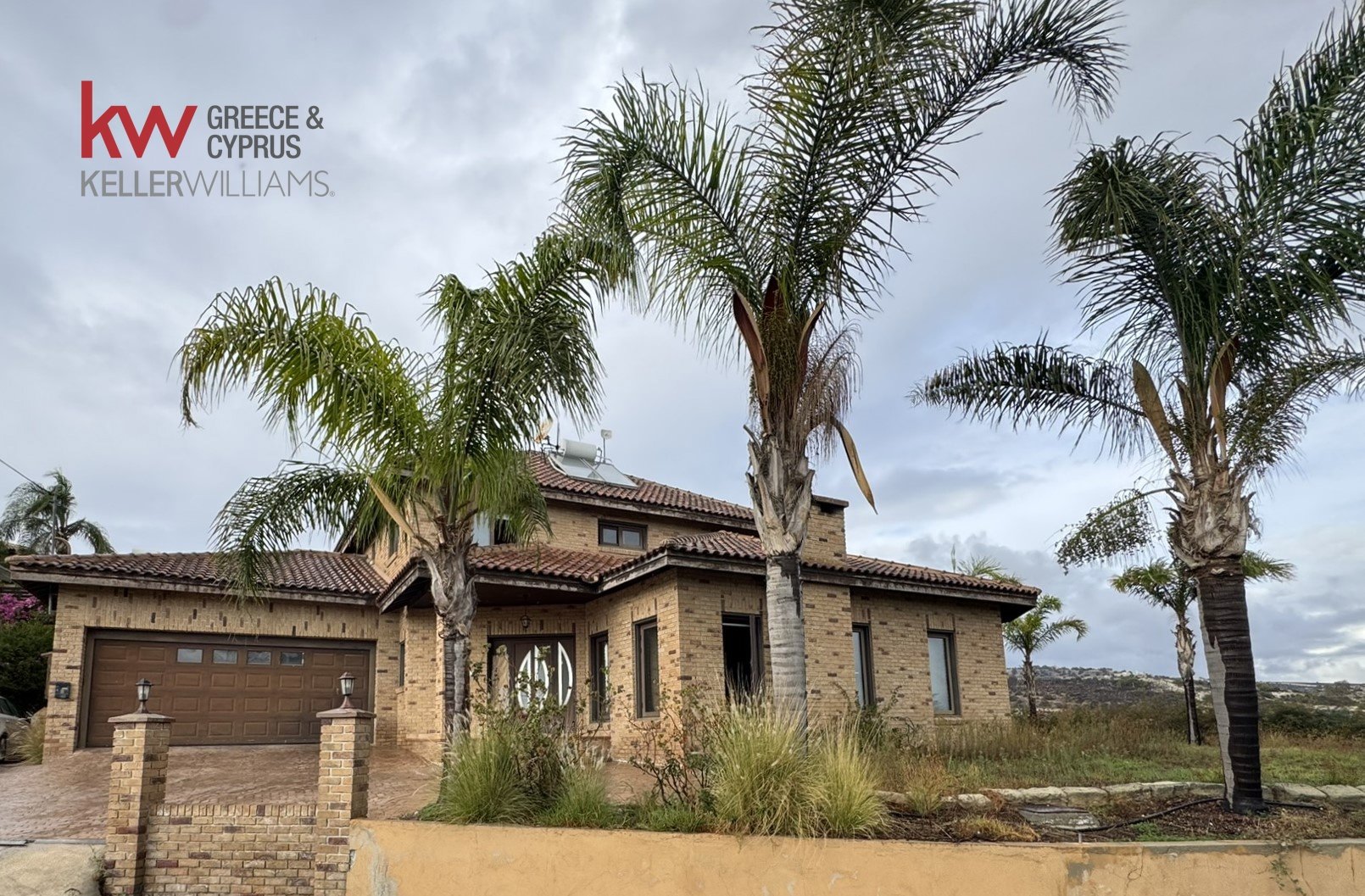 4 bedrooms Villa in Anglisides, Larnaka, Cyprus No. 39872