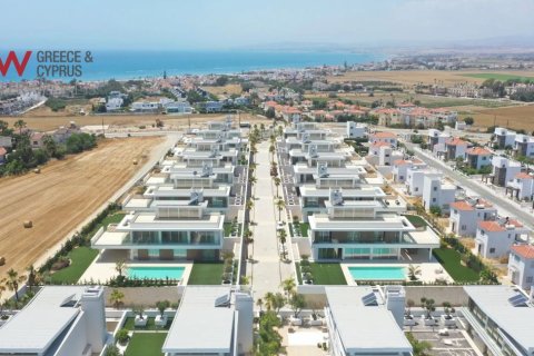 4 bedrooms Villa in Pervolia, Larnaka,  No. 39873 4