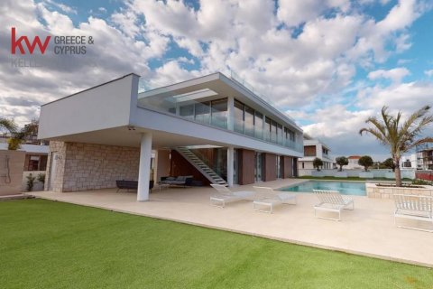 4 bedrooms Villa in Pervolia, Larnaka,  No. 39873 10