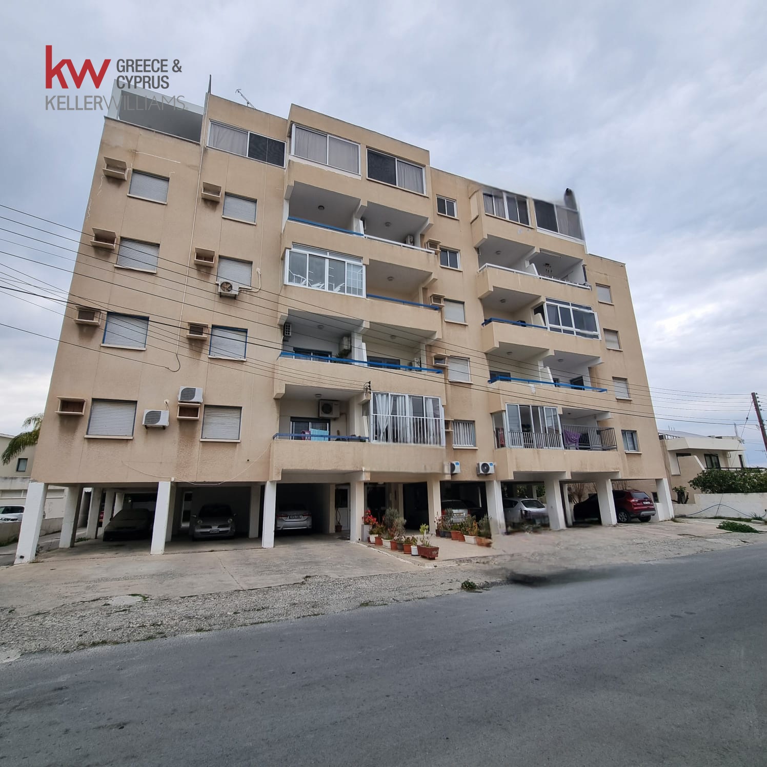 Квартира с 2 спальнями в Ларнака, Кипр № 52153