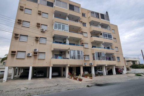 2 bedrooms Apartment in Larnaca, Larnaka,  No. 52153 10
