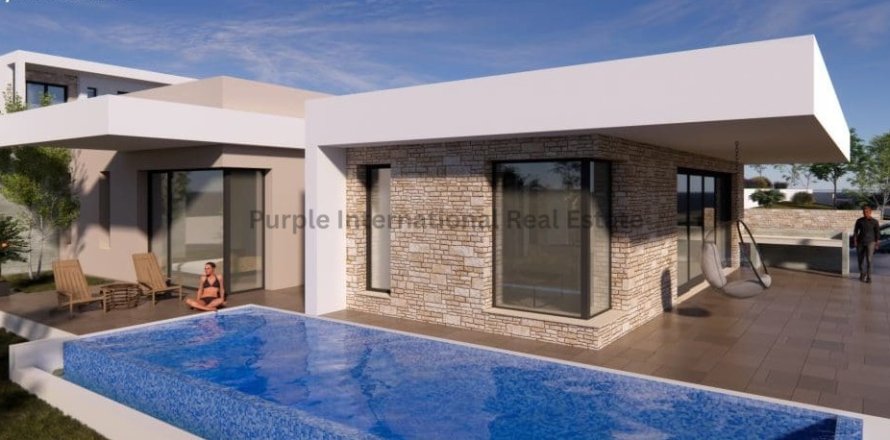 3 bedrooms Bungalow in Tala, Paphos,  No. 57366