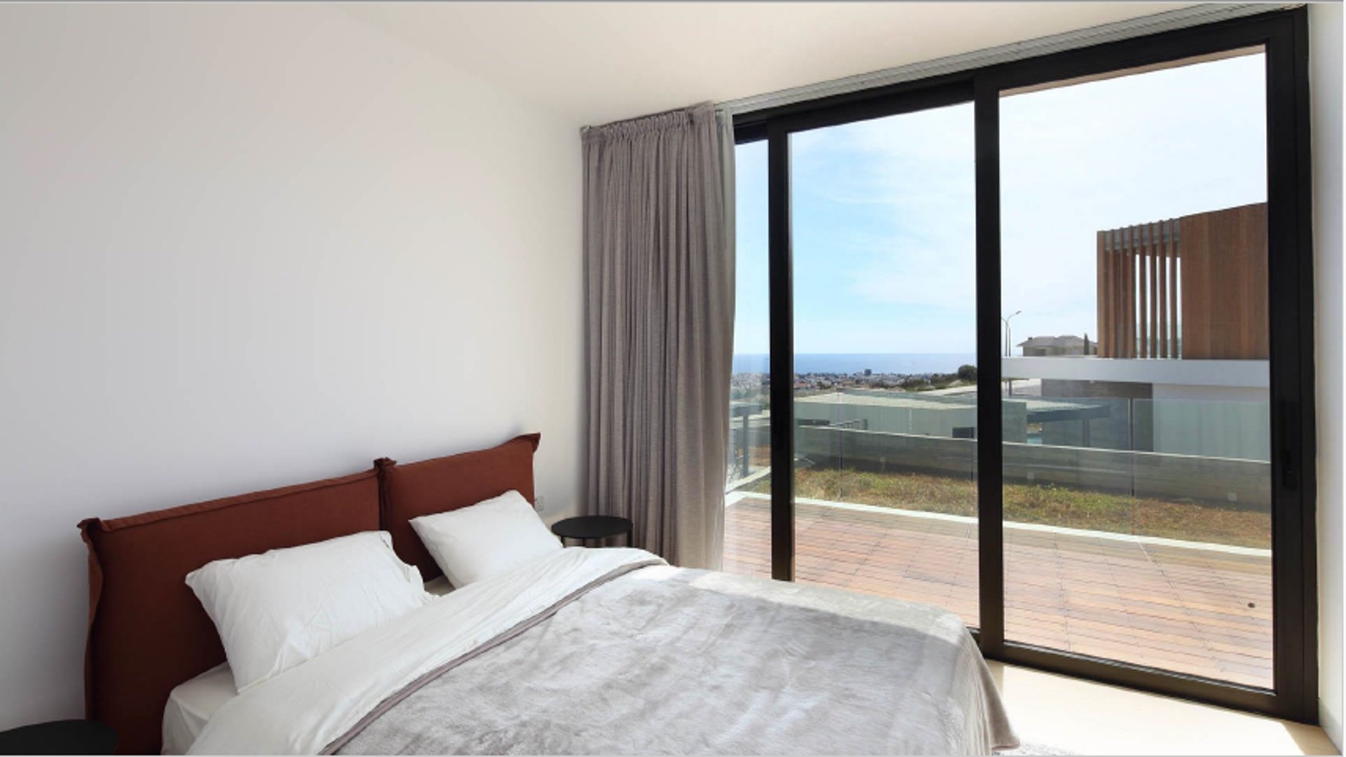 4 bedrooms Villa in Germasogeia, Limassol, Cyprus No. 28654