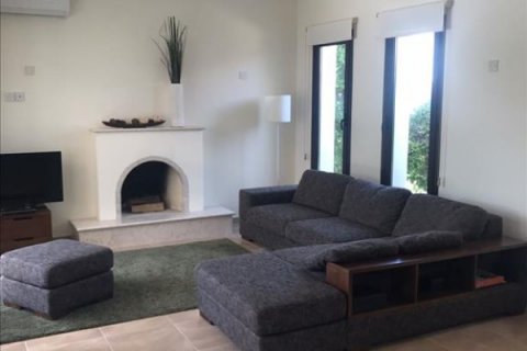 4 bedrooms Villa in Paphos,  No. 38329 5