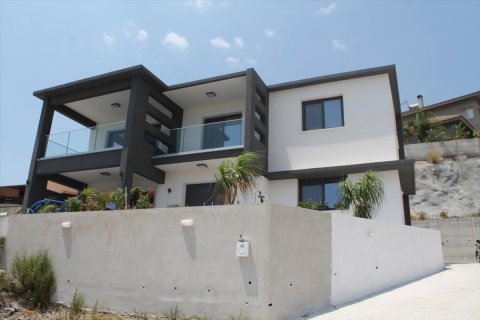 3 bedrooms Villa in Limassol,  No. 38331