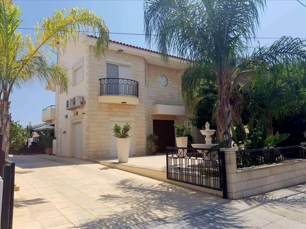 320m2 Villa en Limassol, Chipre No. 38330