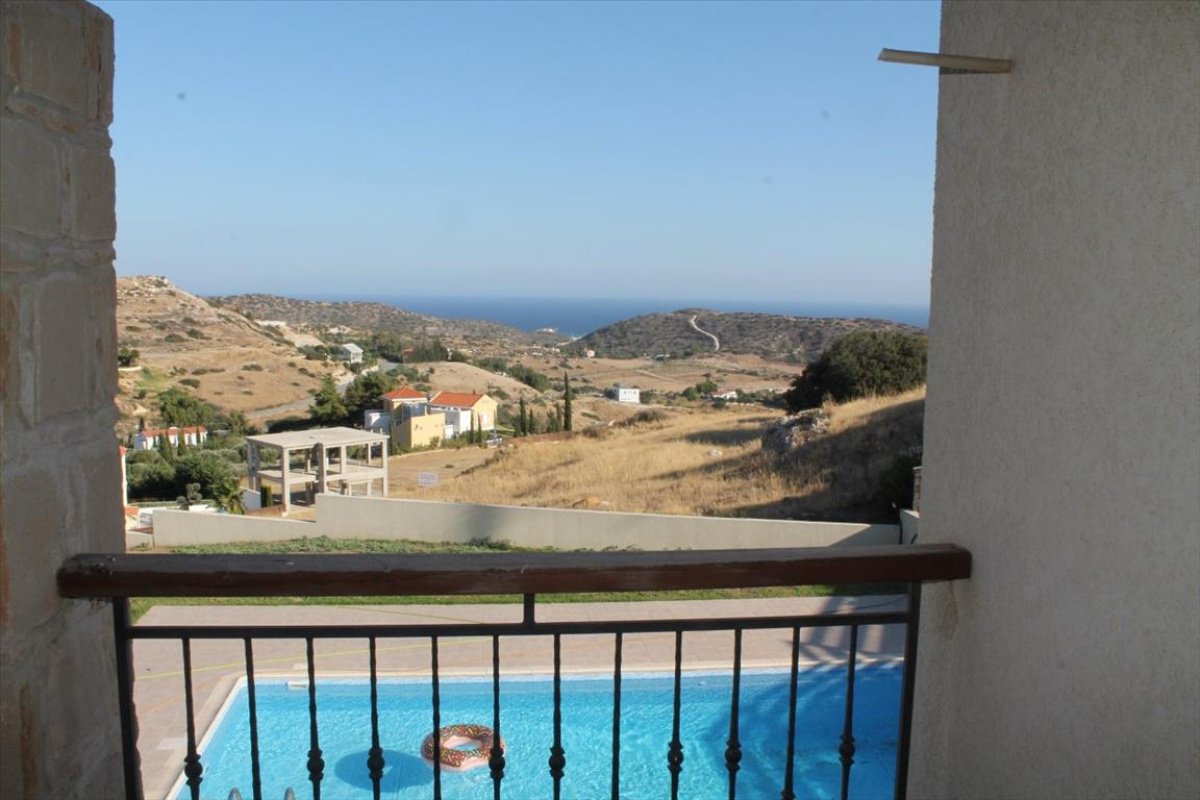 4 bedrooms Villa in Limassol, Cyprus No. 38327