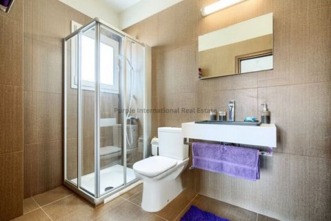 6 bedrooms Villa in Paphos,  No. 37891 19